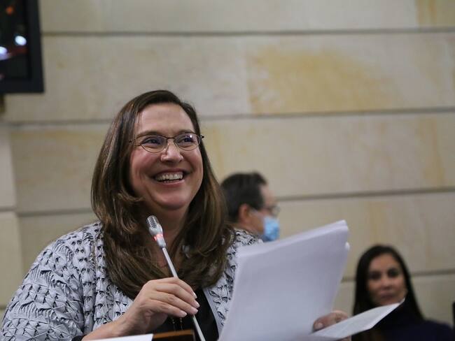 Es falso que el santismo me haya apoyado: Natalia Ángel