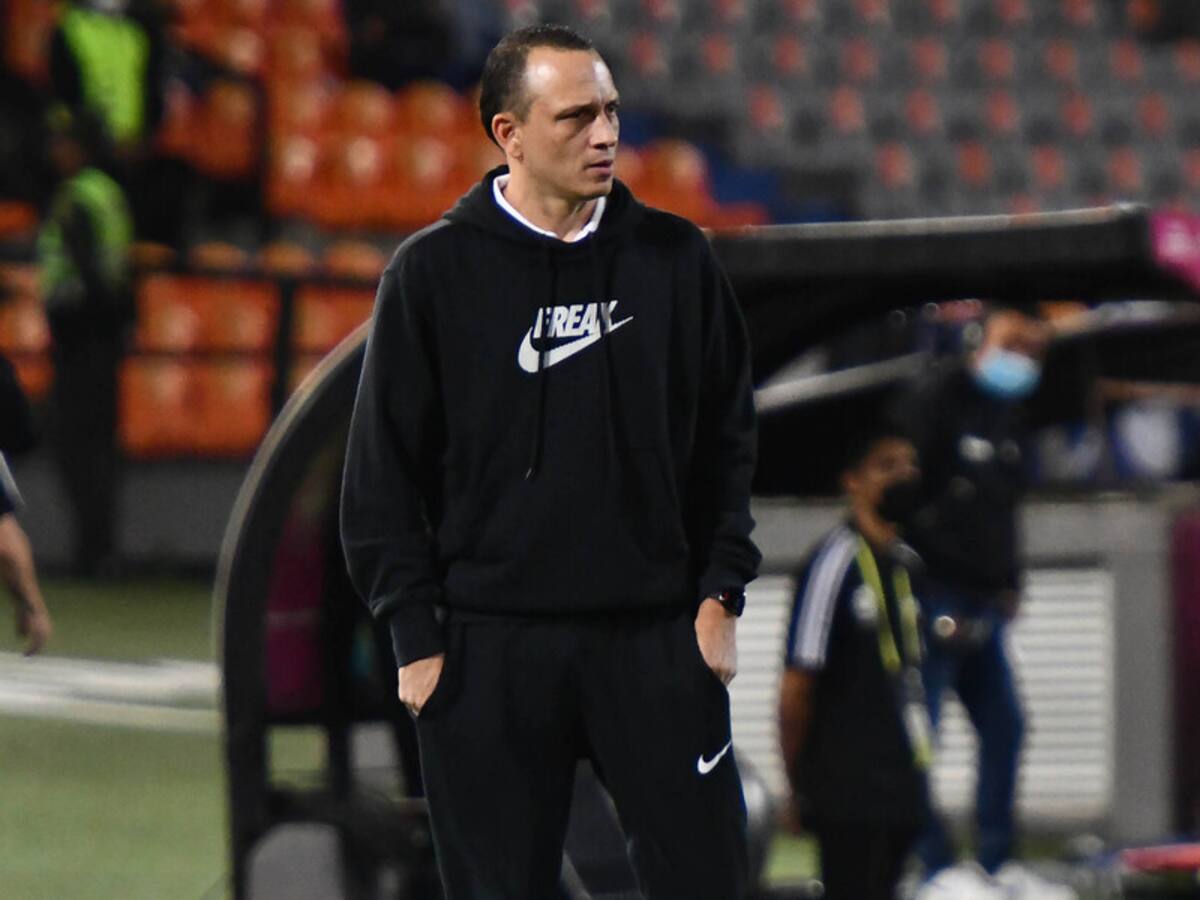 Nacional se queda sin DT: Alejandro Restrepo se va del equipo