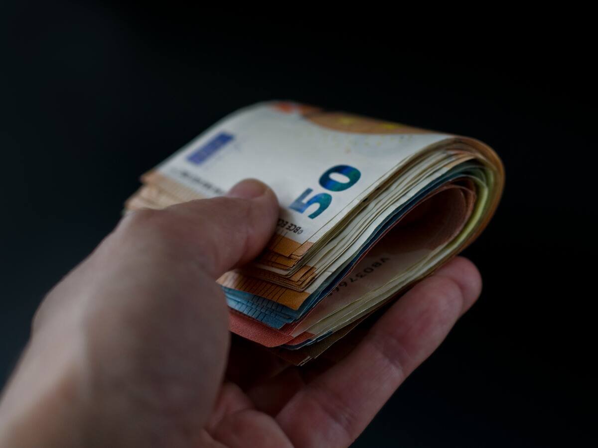 Funcionario español acusado de desfalco estaría escondido en Colombia