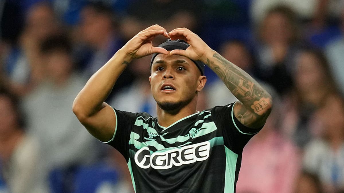 Video: ‘Cucho’ Hernández hizo gol con el Real Betis en España