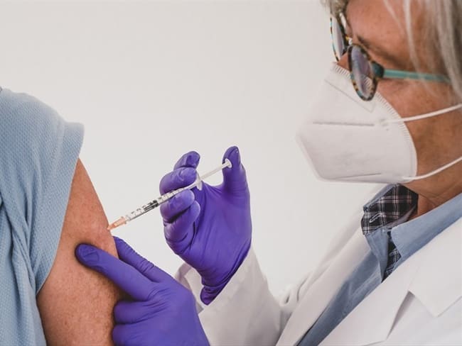 Desde el miércoles 26 de mayo, inicia la vacunación sin agendamiento para personas de 55 a 59 años de edad. Foto: Getty Images