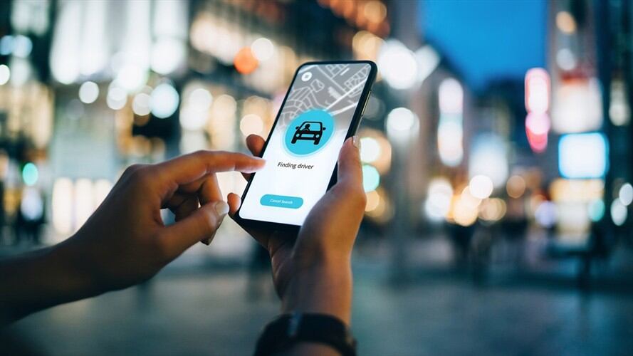 Uber anunció la creación de una alianza con la empresa TaxExpress para lanzar 'Uber Taxi'. Foto: Getty Images / D3SIGN