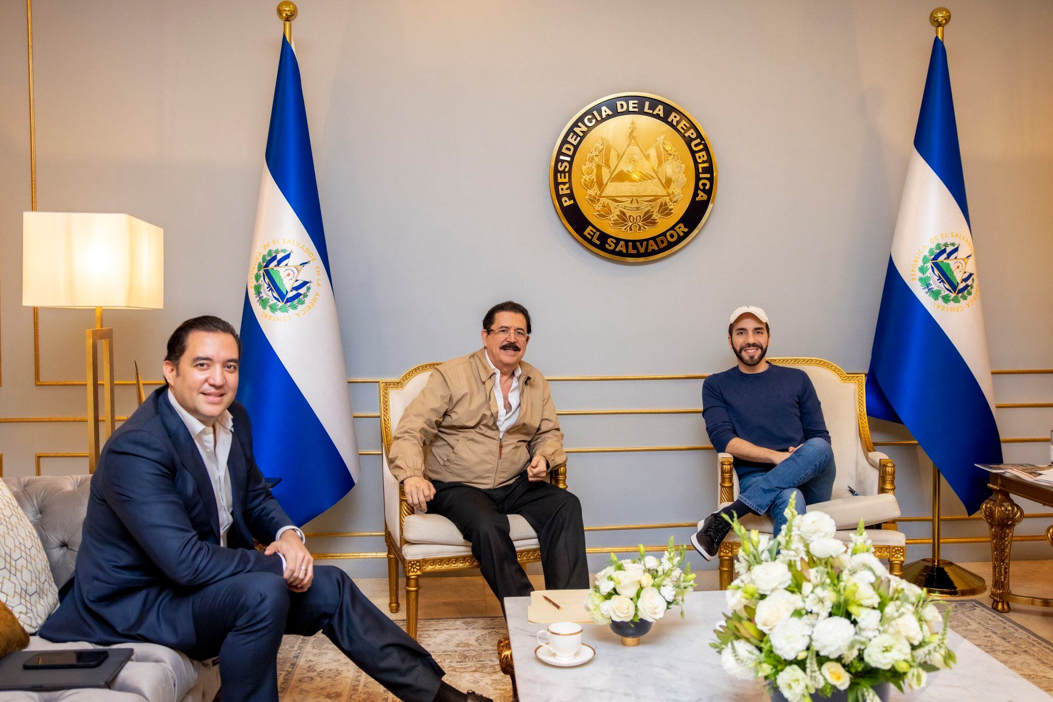 Nayib Bukele en su visita a Honduras. Foto: Presidencia de Honduras