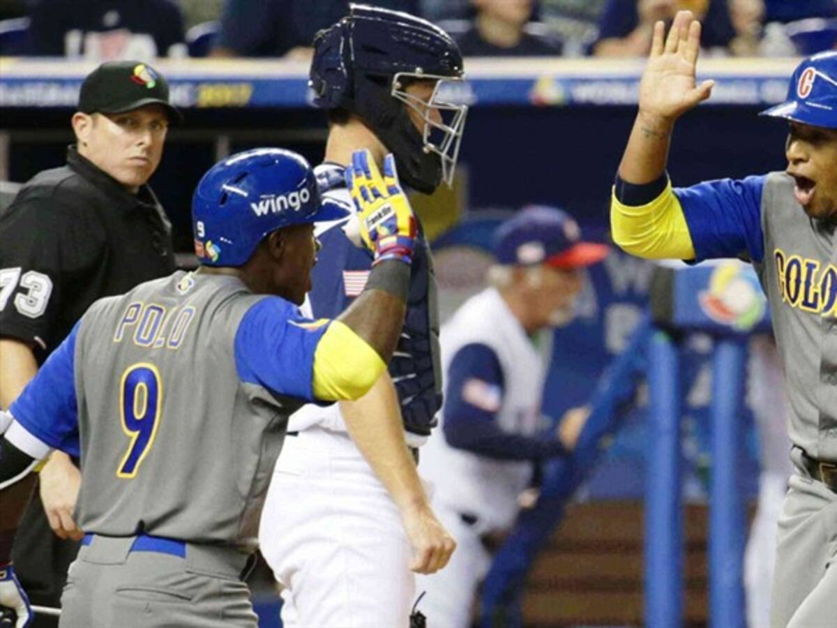 El Édgar Rentería está listo para dar el play ball