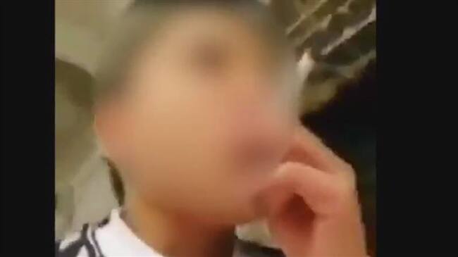 Video de menor de edad fumando en Bello, Antioquia. Foto: Captura de pantalla