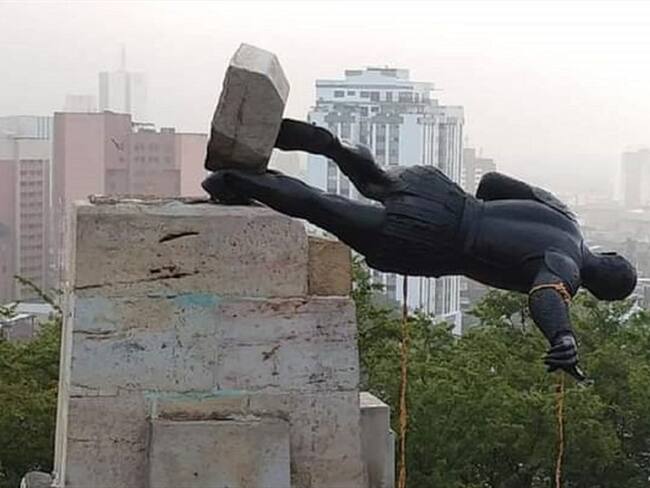 Derribaron estatua de Sebastián de Belalcázar en Cali. Foto: Cortesía