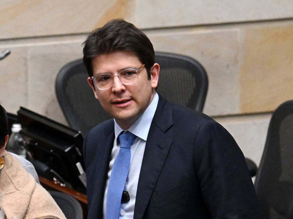 Esposa de Miguel Uribe confirma que salió bien de una nueva cirugía