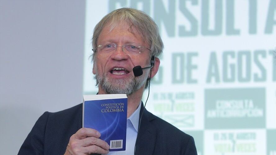 El senador Antanas Mockus actualmente tiene dos demandas de pérdida de investidura y una de nulidad de elección por estos hechos. Foto: Colprensa