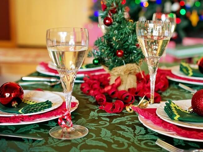 Cuatro consejos para evitar intoxicaciones en las cenas de Navidad y Año Nuevo. Foto: Pixabay