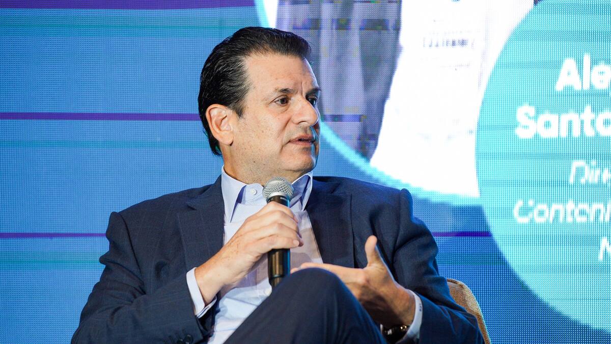 Empresarios tienen que ver a través de los gobiernos, mirar al país: Luis Carlos Sarmiento