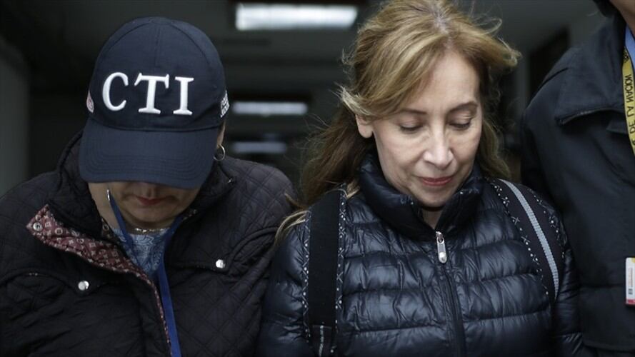 Según el ente acusador Corredor aún no ha justificado la procedencia de más de mil millones de pesos, con los que adquirió un apartamento que ahora es propiedad del senador . Foto: Colprensa