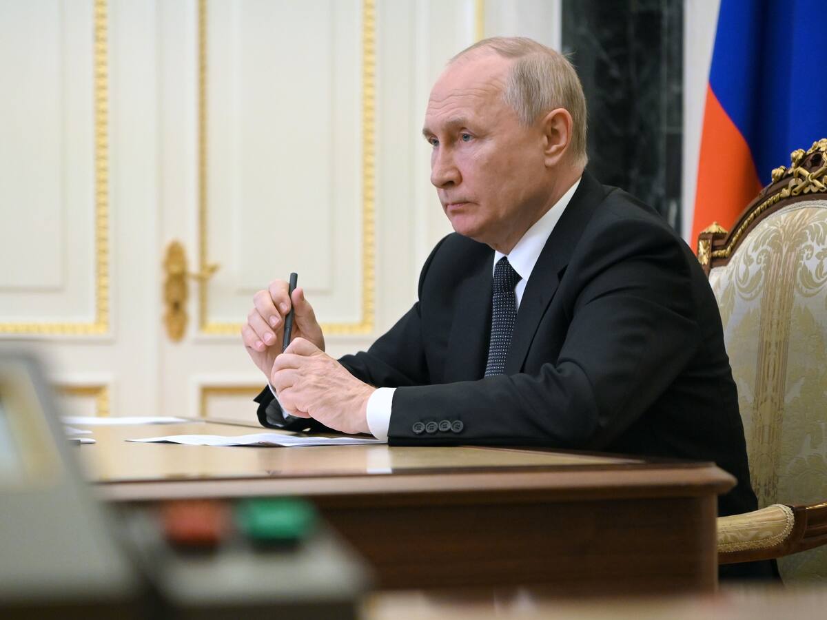 Justicia de Rusia condenó por 19 años más al líder opositor Navalni