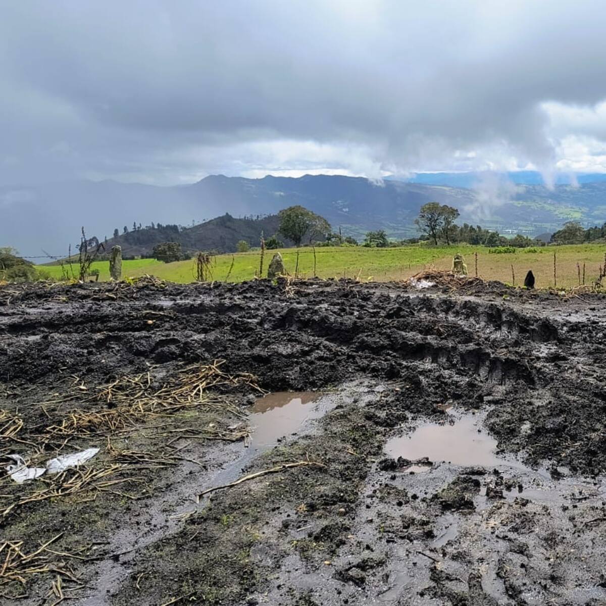 CAR adelantó operativos en La Calera por mal manejo de agua: un club residencial malgastaba