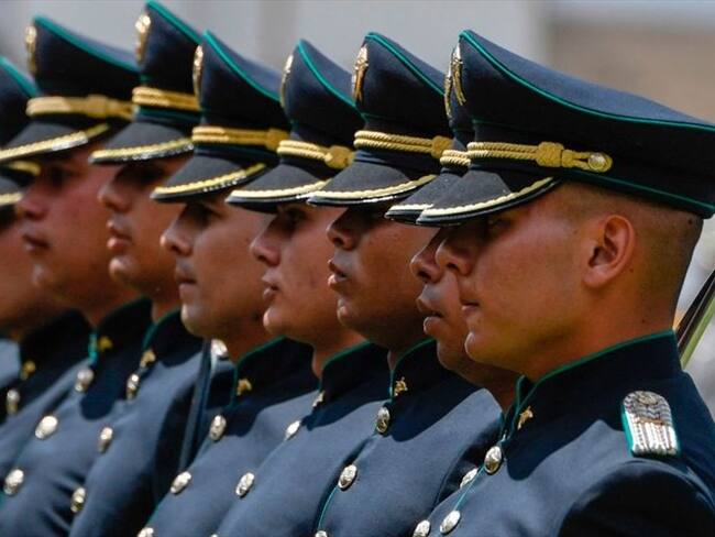 La Corte Constitucional dictaminó que la disciplina militar no puede entrometerse en la vida privada y sentimental de los uniformados. Foto: Getty Images / JUAN BARRETO