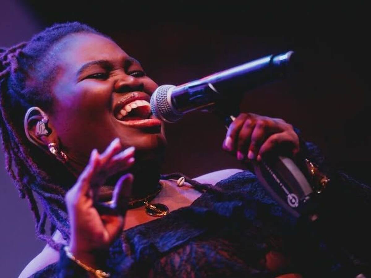 Viajar permite abrir la mente y conocer otros ritmos : cantaurora afrocubana, Daymé Arocena