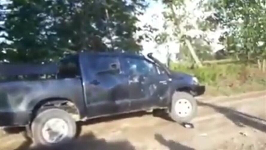 A través de un video, se evidenció la agresión de campesinos del municipio de Tibú contra miembros de la Fuerza de Tarea Vulcano. Foto: Cortesía