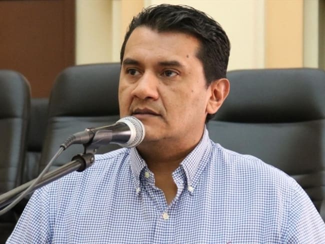 El secretario de Salud, Héctor Gil, dijo que inspeccionaron el establecimiento y encontraron irregularidades . Foto: Asamblea del Cauca