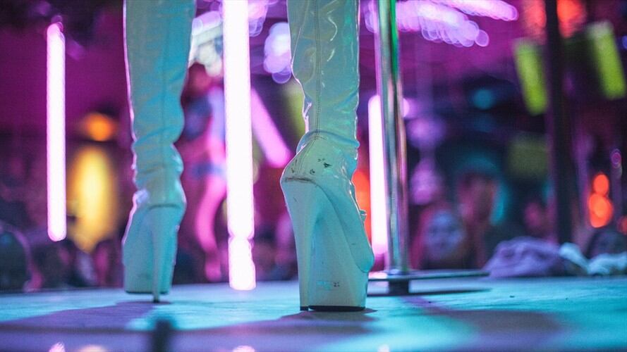 La mujer estaba haciendo una presentación de pole dance (baile en barra) en un club de Texas (Estados Unidos).. Foto: Getty Images