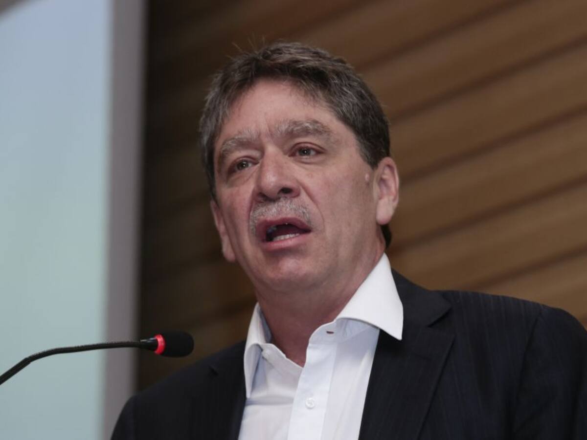 ¿Empresarios respaldan a Bruce Mac Master en confrontación con el Gobierno?