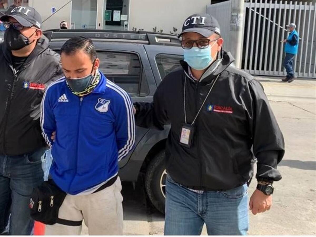 Capturan al patrullero presuntamente involucrado en muerte en medio de protestas en Bogotá