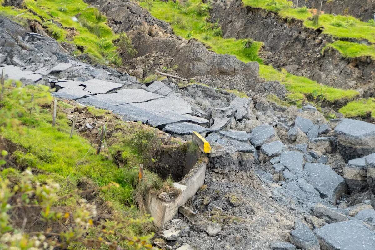 derrumbes en la troncal del Carare