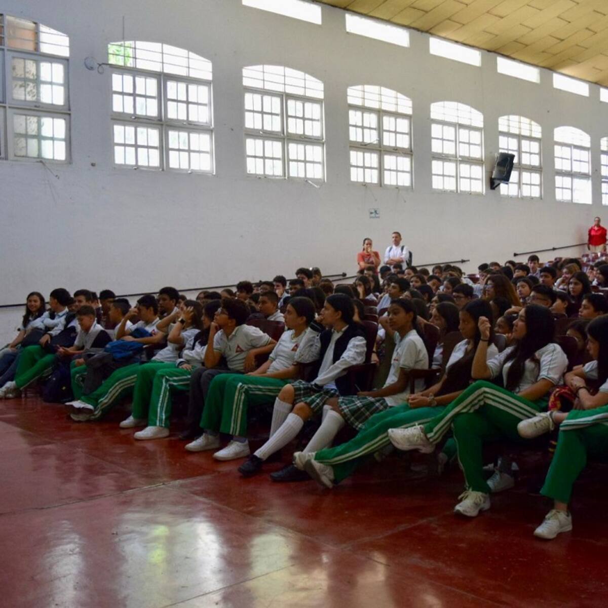 Niños de Ibagué aprenden a usar redes sociales de forma responsable gracias a CiberPAZ