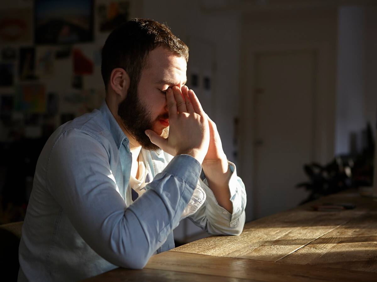Salud mental laboral: ¿puede una persona enfermarse por una mala relación con el jefe?