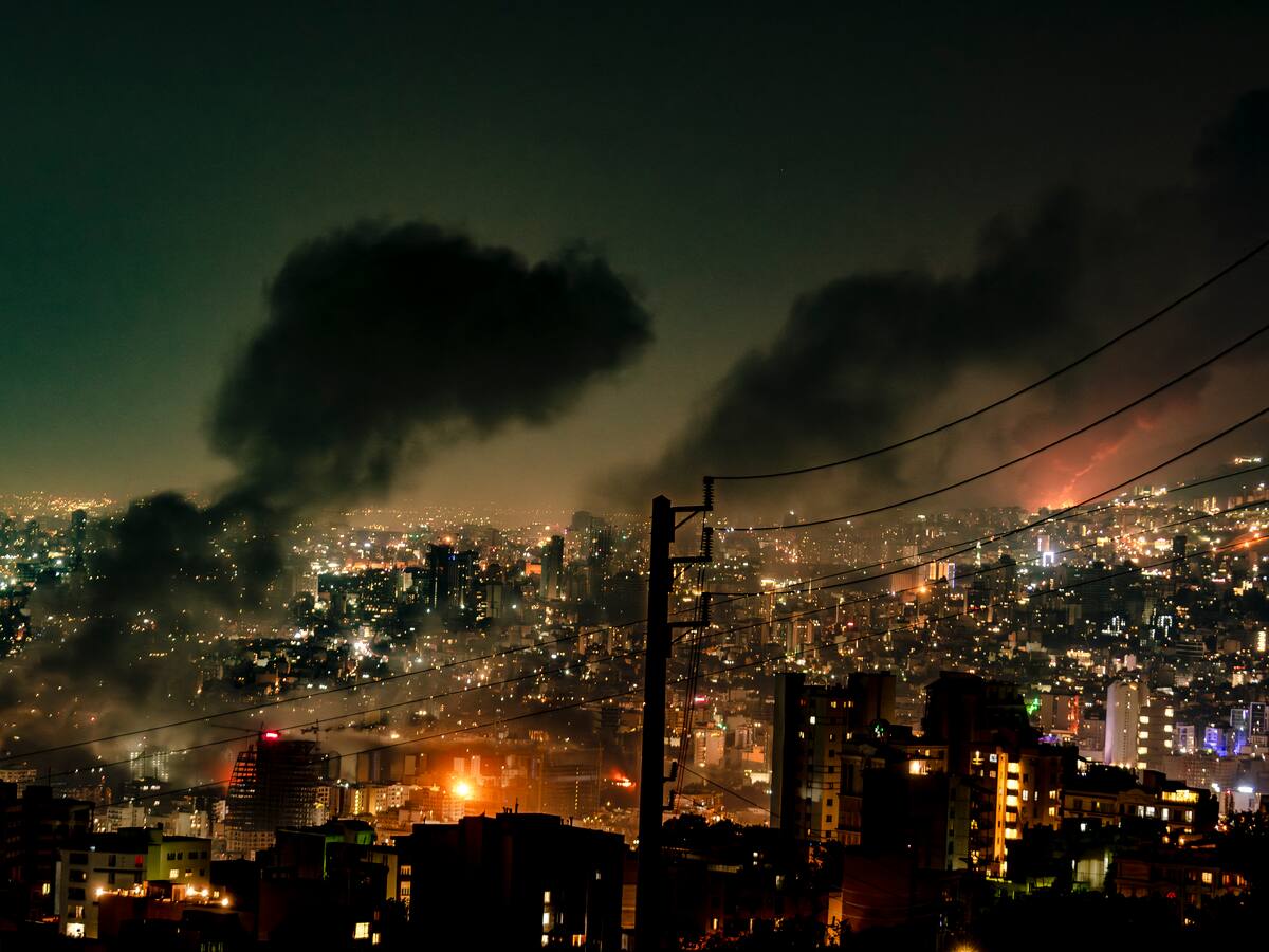 Israel bombardeó varios puntos de Teherán, entre ellos un edificio de la Media Luna Roja