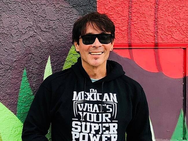 Joe Bonilla presenta su nuevo libro que da claves para triunfar como artista