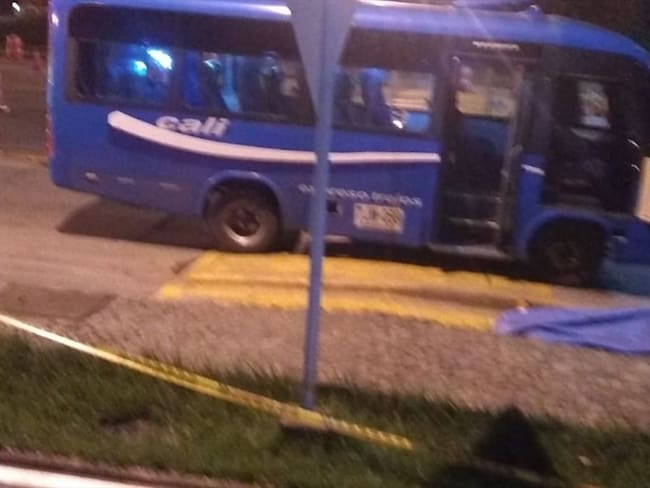 Asesinan a un hombre en medio de un atraco a un bus en la recta Cali – Palmira