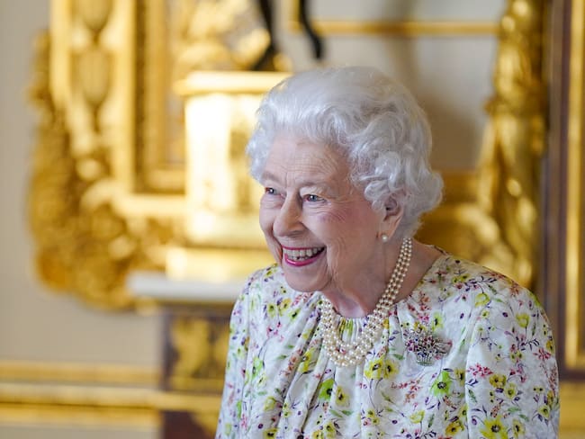 Isabel II celebra en privado sus 96 años, la soberana británica más longeva