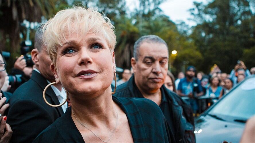 La artista brasileña Xuxa está envuelta en polémica por sus recientes declaraciones sobre la COVID-19. Foto: Getty Images
