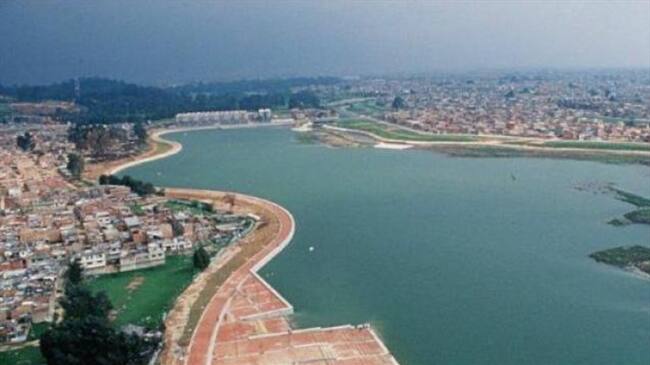 La Contraloría priorizó el seguimiento a los tres contratos de obra que se adelantan desde 2018 en el humedal Juan Amarillo, también conocido como humedal Tibabuyes. Foto: https://humedalesbogota.com/