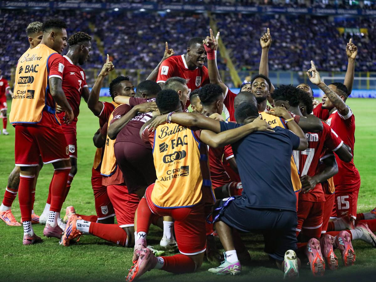 Panamá clasificó por segunda vez al Mundial tras ganar 3-0 a El Salvador