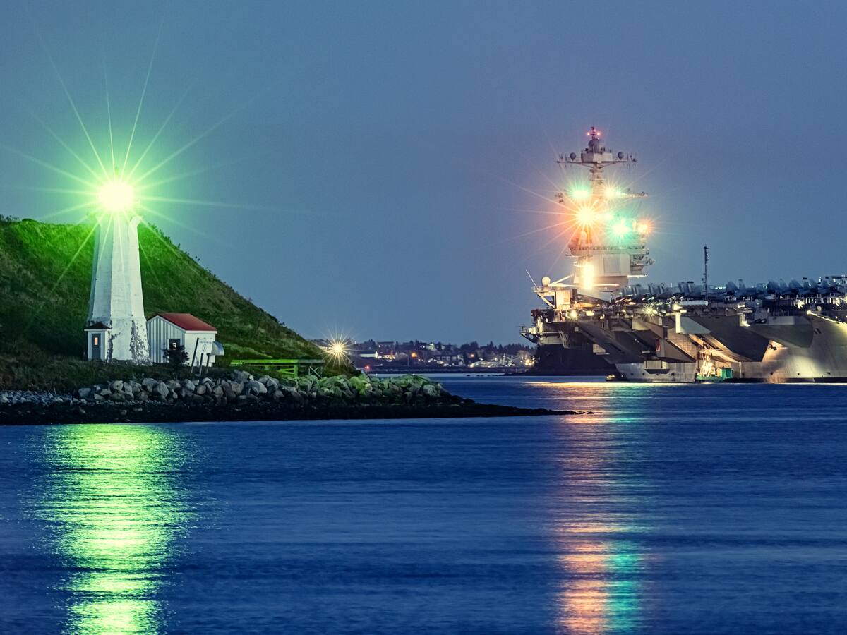El USS Gerald R. Ford, el mayor portaaviones de Estados Unidos, ya está en el Caribe