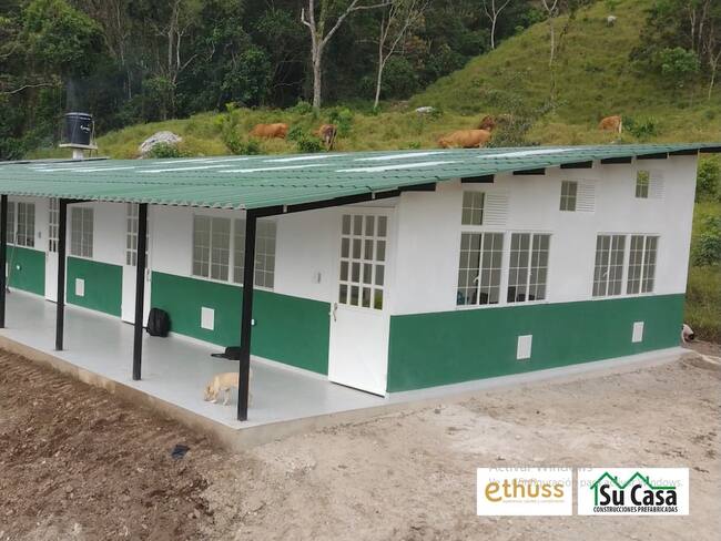 Así se construyó la nueva escuela I.E. Valentín García en Labranzagrande. Foto: Cortesía.