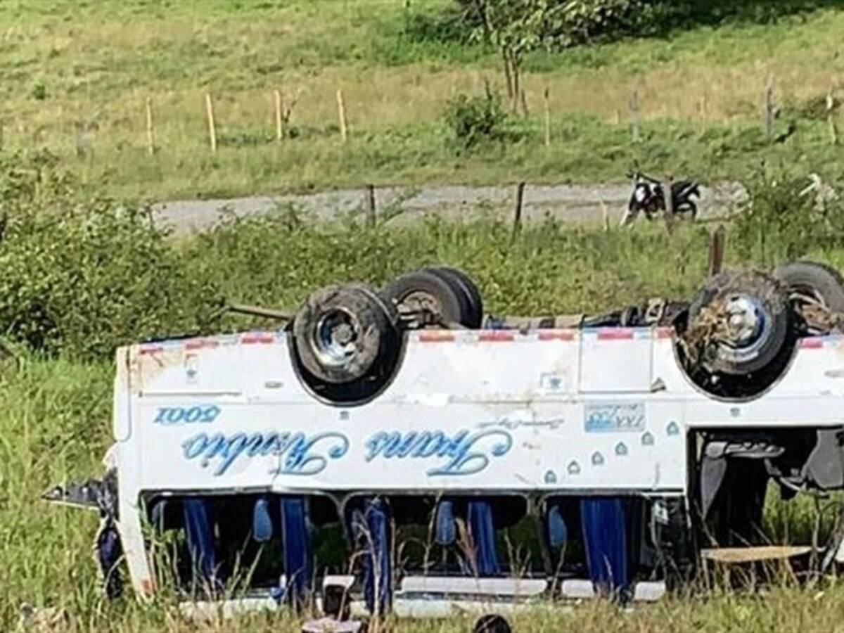 Accidente dejó cuatro muertos y ocho heridos en la vía Panamericana en Cauca