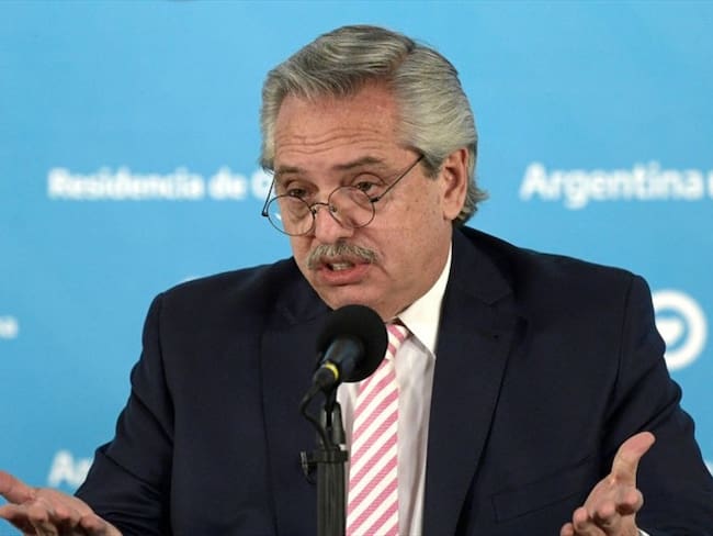 La Cancillería, en nombre del Gobierno, calificó como una “intromisión arbitraria” las declaraciones del presidente argentino Alberto Fernández. Foto: Getty Images / JUAN MABROMATA