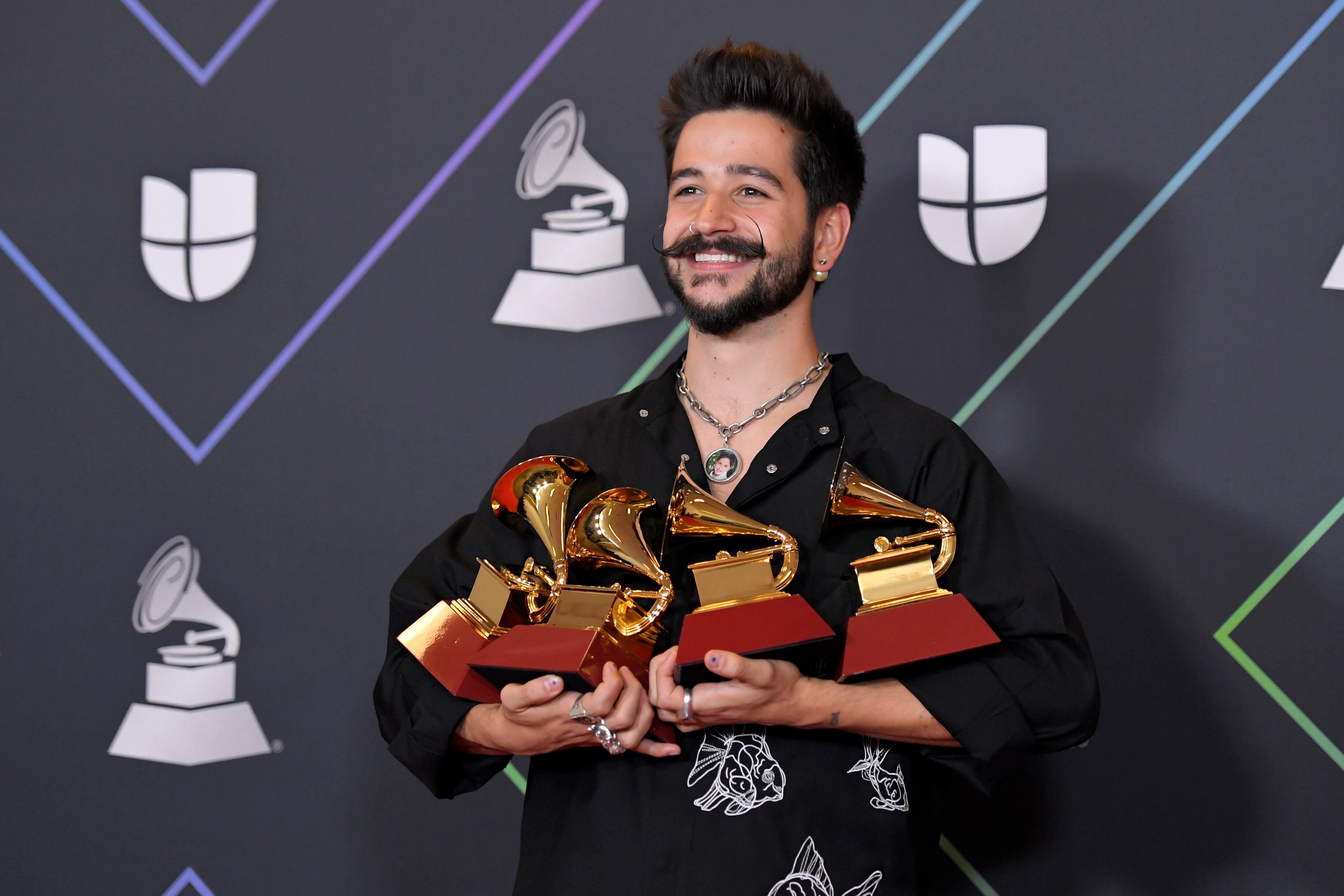El cantante colombiano Camilo en la edición número 22 de los Latin Grammy en Las Vegas, el 18 de noviembre de 2021. (Photo by David Becker/Getty Images for The Latin Recording Academy)
