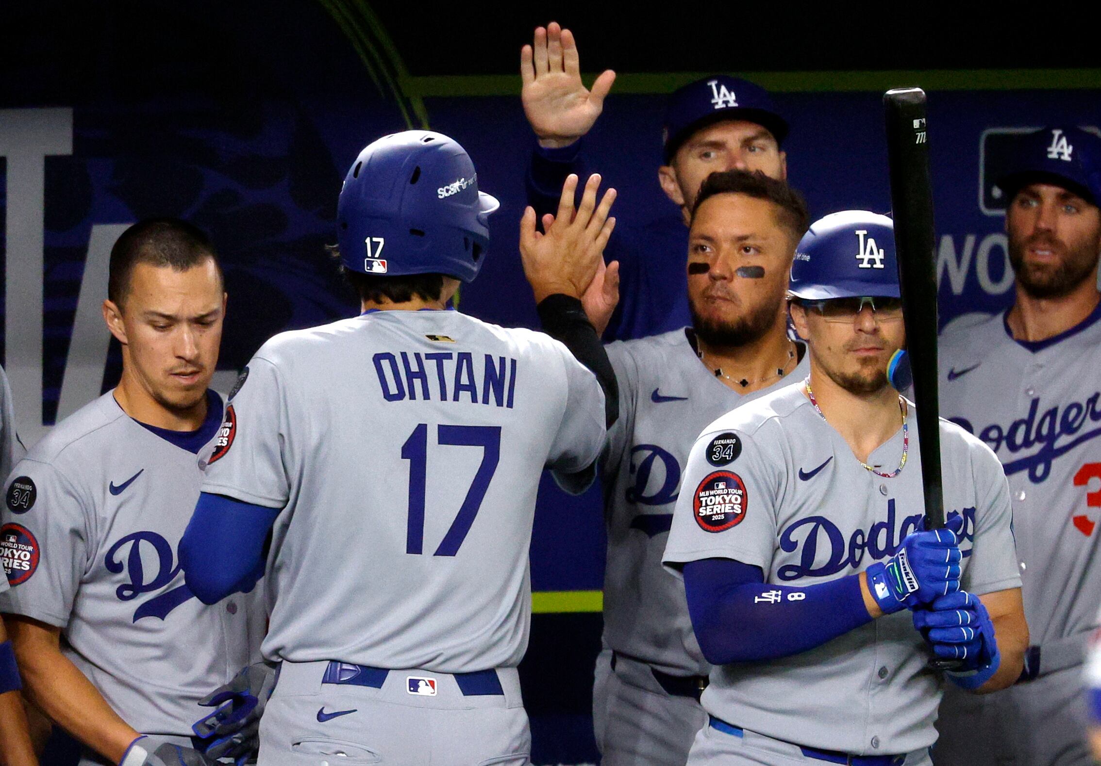 Los Angeles Dodgers y los Chicago Cubs en la Tokyo Series. Foto: EFE.