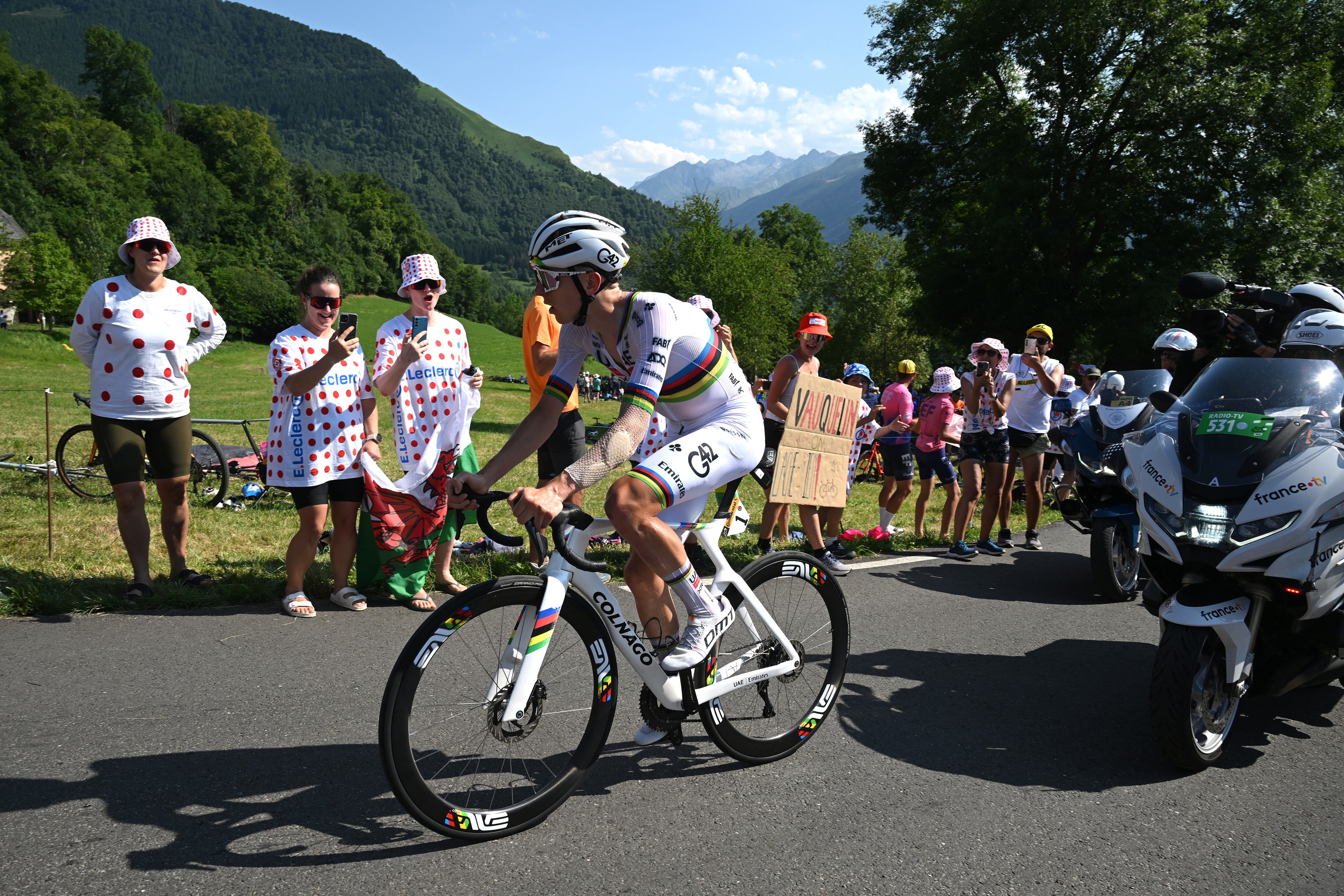 Tadej Pogacar de Eslovenia y del equipo UAE, durante la etapa 12 del Tour de France 2025. FOTO:  Dario Belingheri/Getty Images