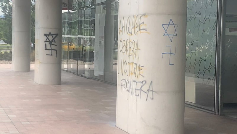 Vandalizan Embajada de Israel en Bogotá. Foto: cortesía a Juan Felipe Rodríguez.