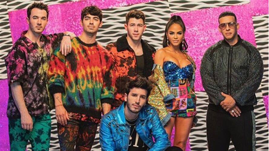 El video, lleno de color y baile es dirigido por Daniel Duran. . Foto: Instagram Sebastian Yatra