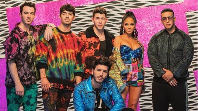 El video, lleno de color y baile es dirigido por Daniel Duran. . Foto: Instagram Sebastian Yatra