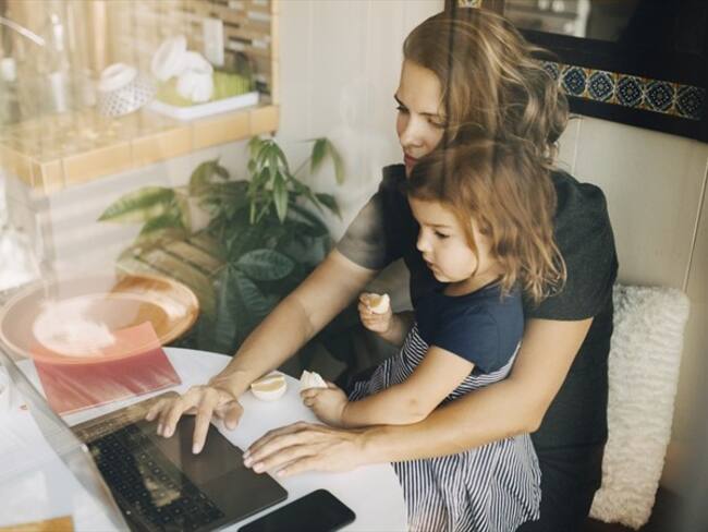 ¿Qué piensa del teletrabajo en la pandemia? #TrabajoEnCasaEs. Foto: Getty Images