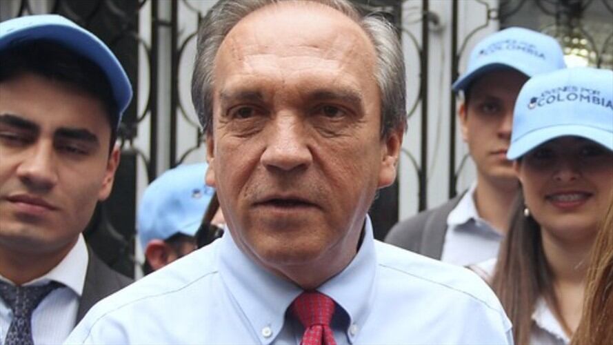 Para la Corte, Luis Alfredo Ramos Botero accedió a aliarse con varios comandantes de las AUC y terminó promocionando y perpetuando su actividad criminal. Foto: Colprensa / ÁLVARO TAVERA