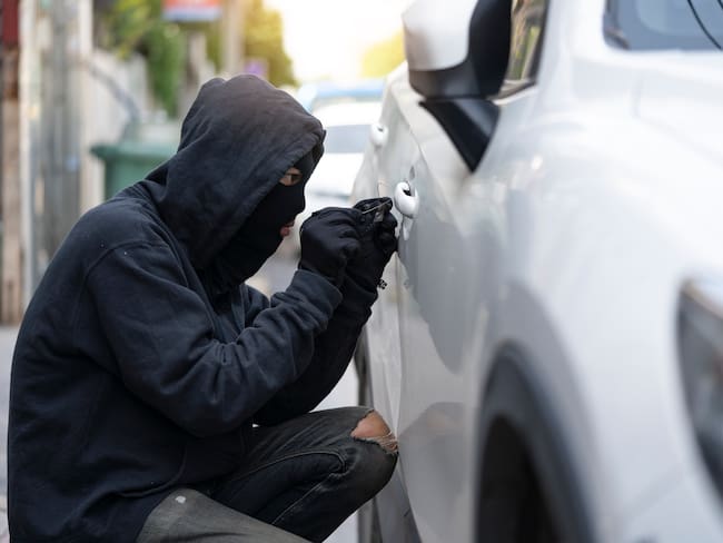 “Mal parqueo aumenta probabilidad de robo de vehículos”: secretario de Seguridad de Bogotá