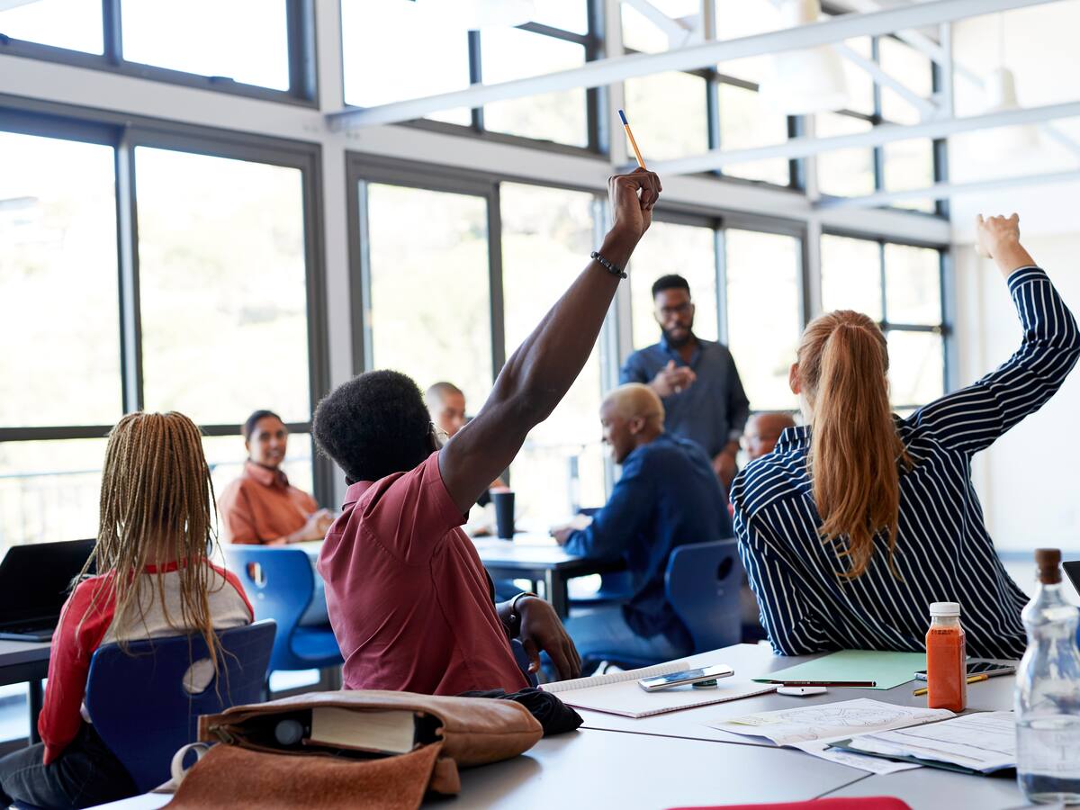 Becas disponibles para estudiar en importante universidad de Bogotá en 2024: aplique así