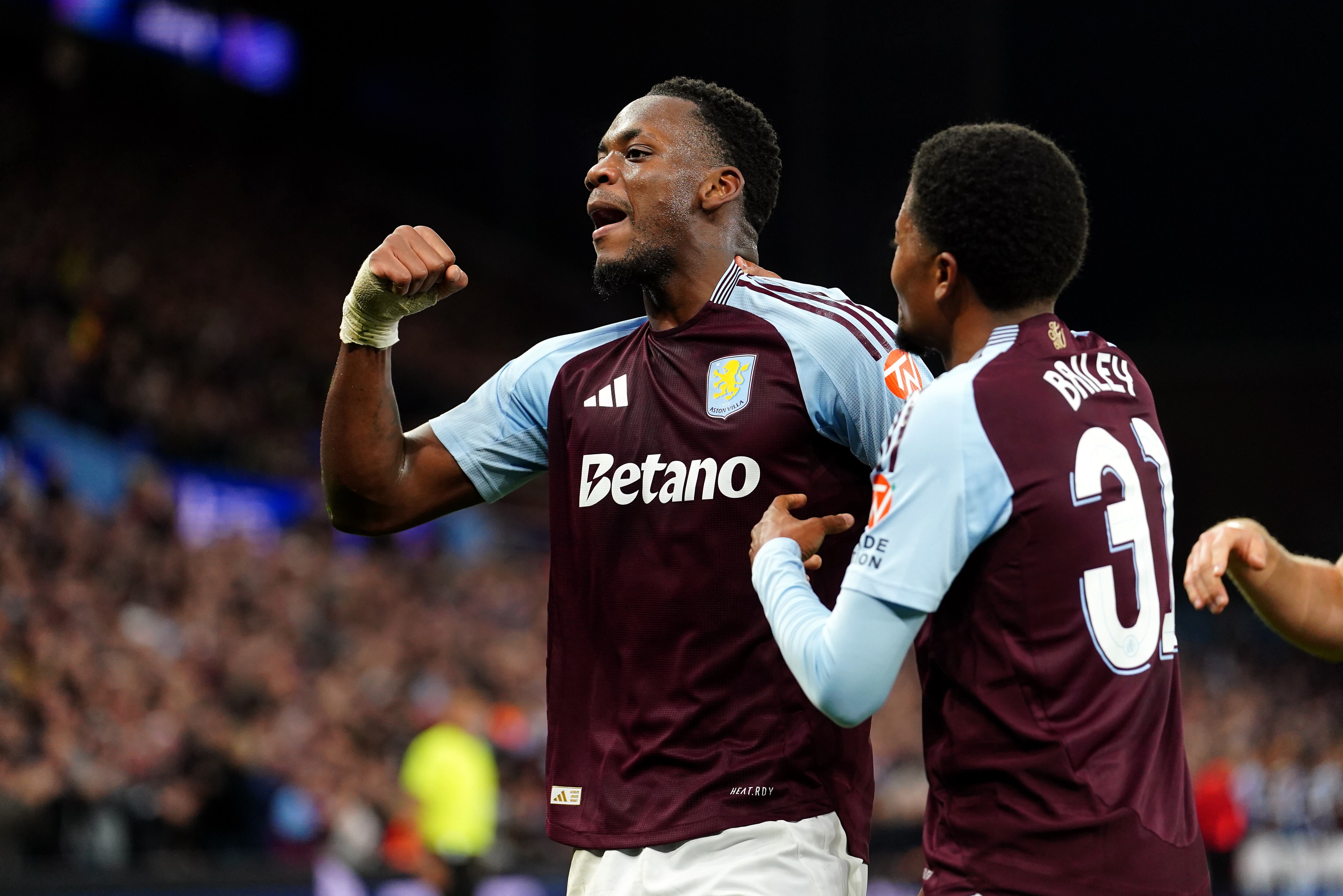 Jhon Jader Durán celebra su gol con Aston Villa en la Champions League. (Photo by David Davies/PA Images via Getty Images)