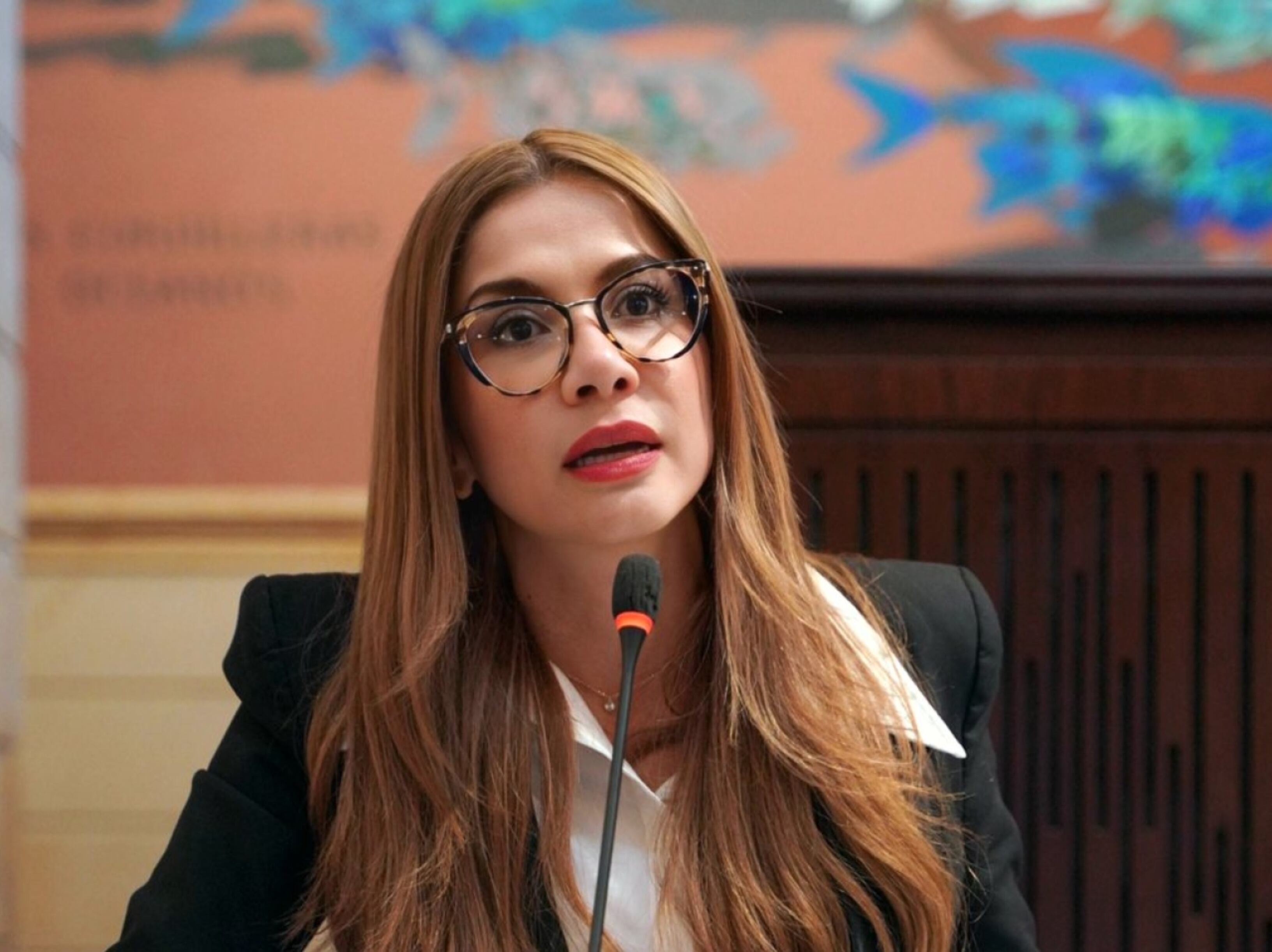 “Presente su renuncia hoy mismo”: Juvinao responde al MinEducación por cupos en universidades